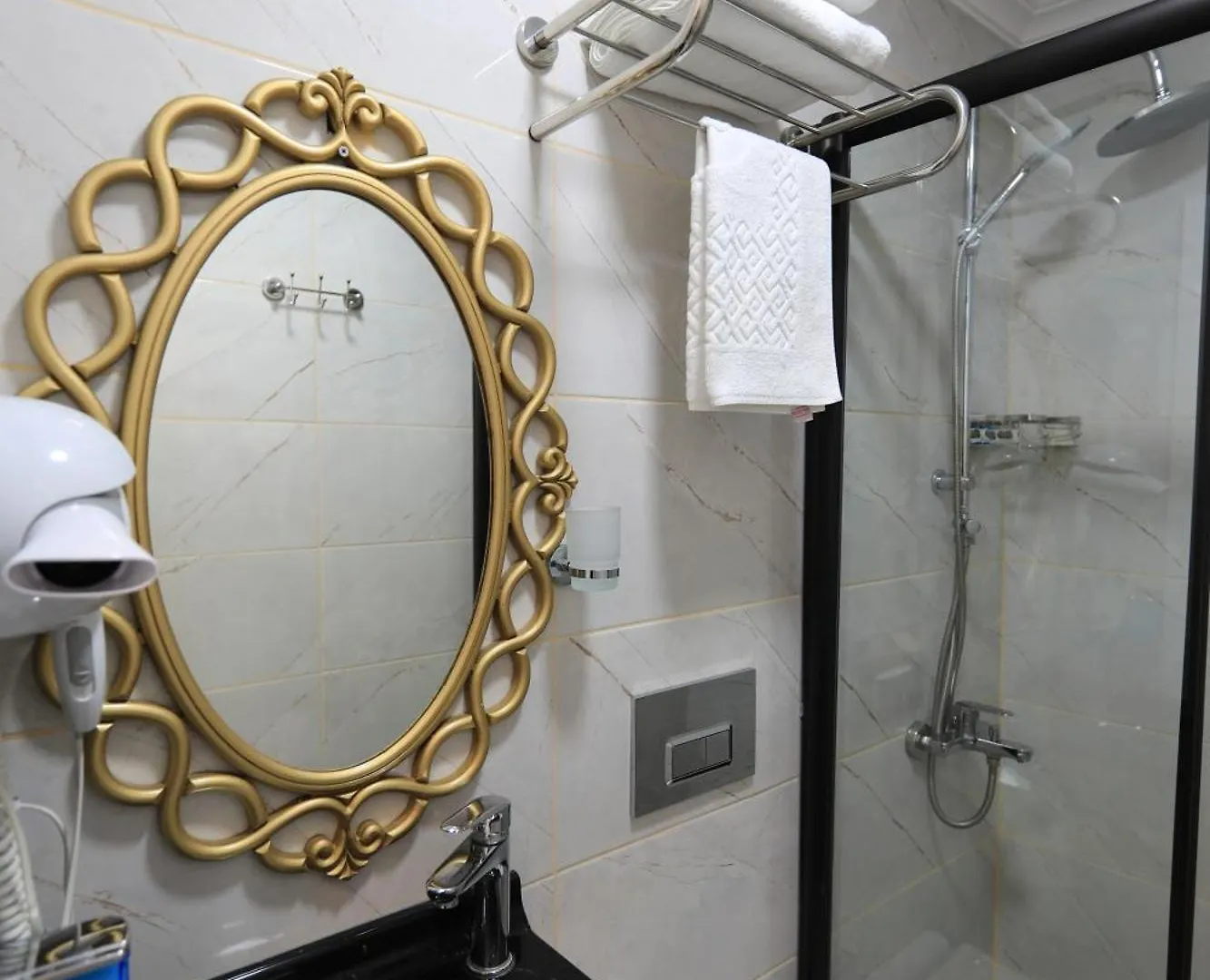 **** Hotel Blue Zerzevan Konak Istanbul Türkei